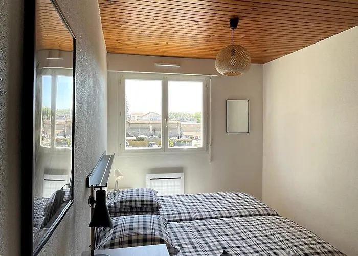 Bel , 2 Chambres, Idealement Situe *